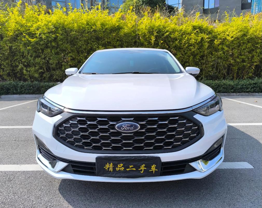 【开福特福睿斯一般什么档次人,福特福睿斯到底好不好】