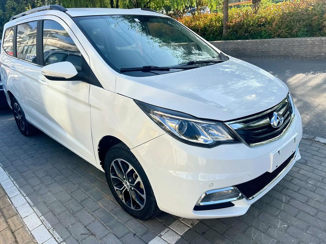 长安欧尚300价格及图片/长安欧尚汽车价格及图片及价格