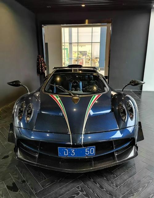 帕加尼鸱吻,帕加尼赑屃